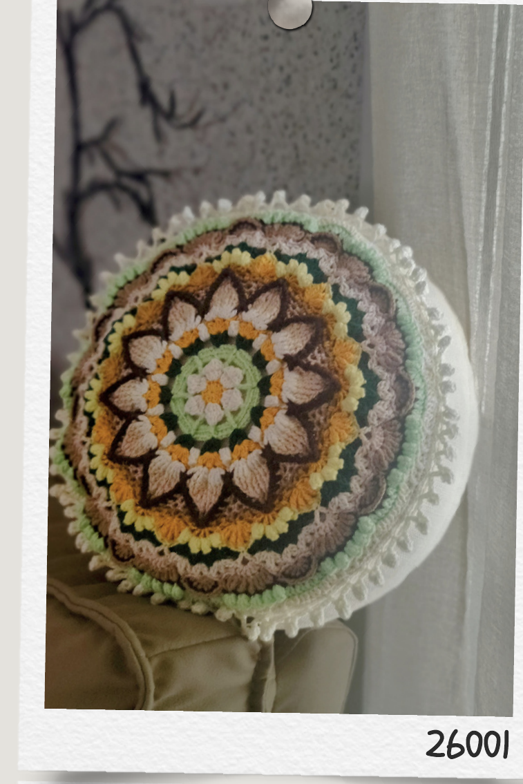 כריות סרוגות עגולות | Round Crocheted Pillows